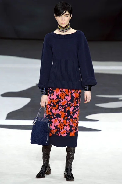 Look 34